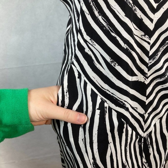 Helmut Lang Dress Womens Sz 6 Black White Zebra 100% Silk Dolman Sleeve Mini - Picture 7 of 10